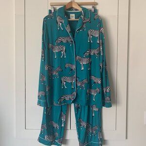 Chelsea Peers pajama set L